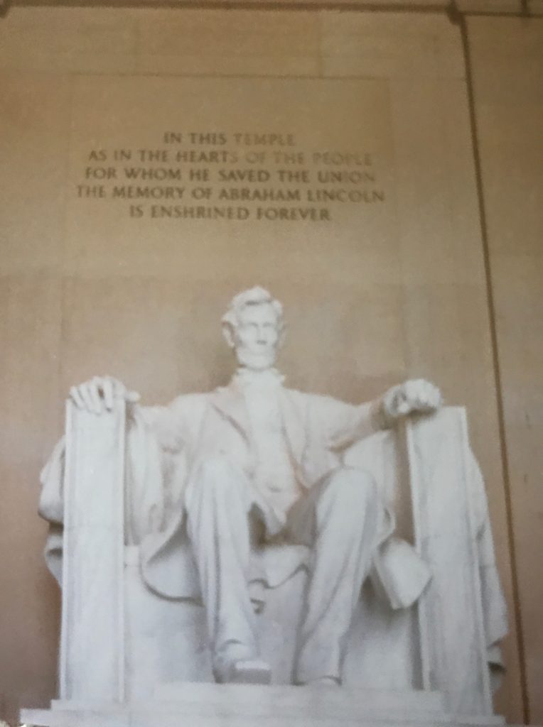 ワシントンD.C.のリンカーン像