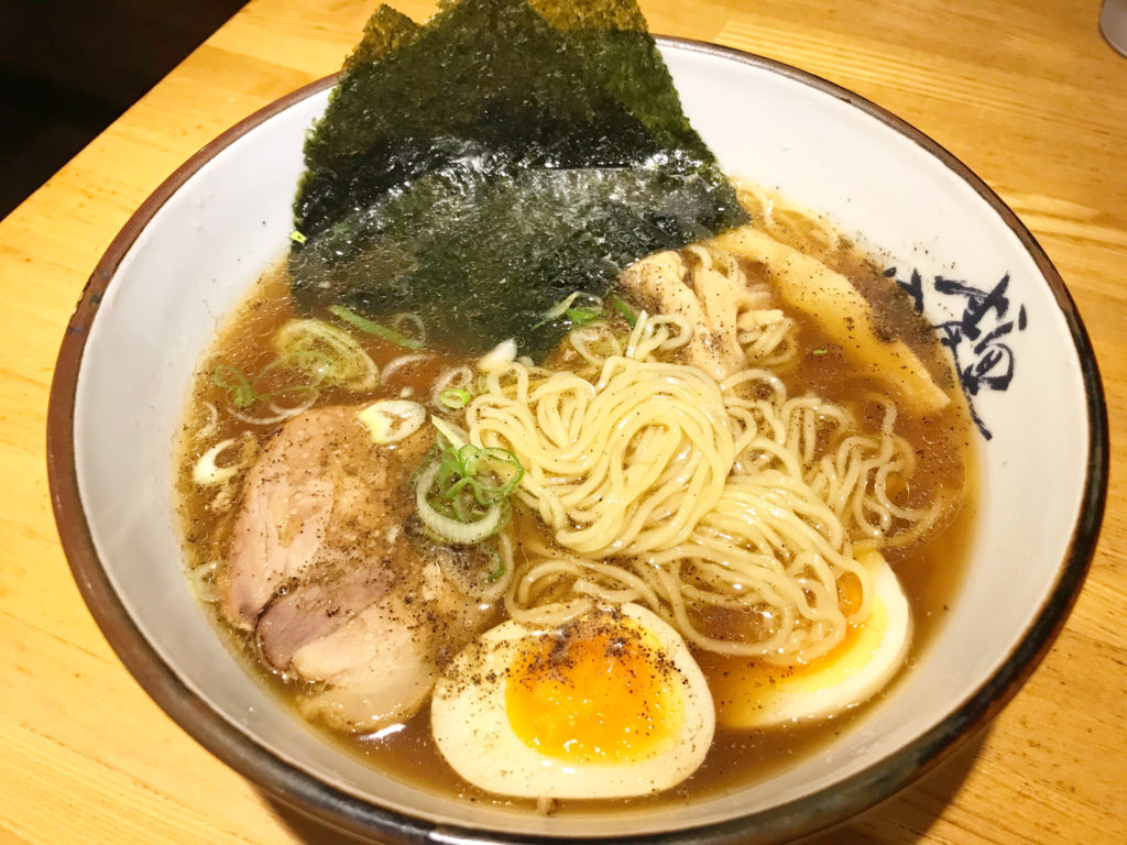 とり一のラーメン 新百合ヶ丘ランチ 焼き鳥屋ならではの鶏ベースの出汁と 中細麺が美味しい ねーさんらいふ